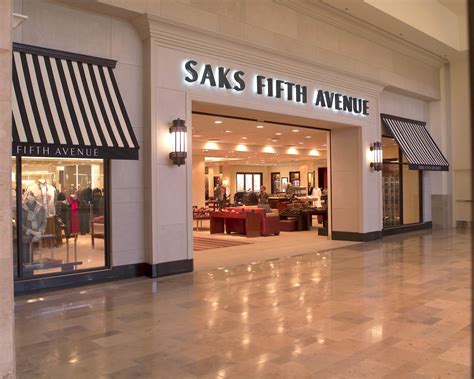 Saks Fifth Ave 